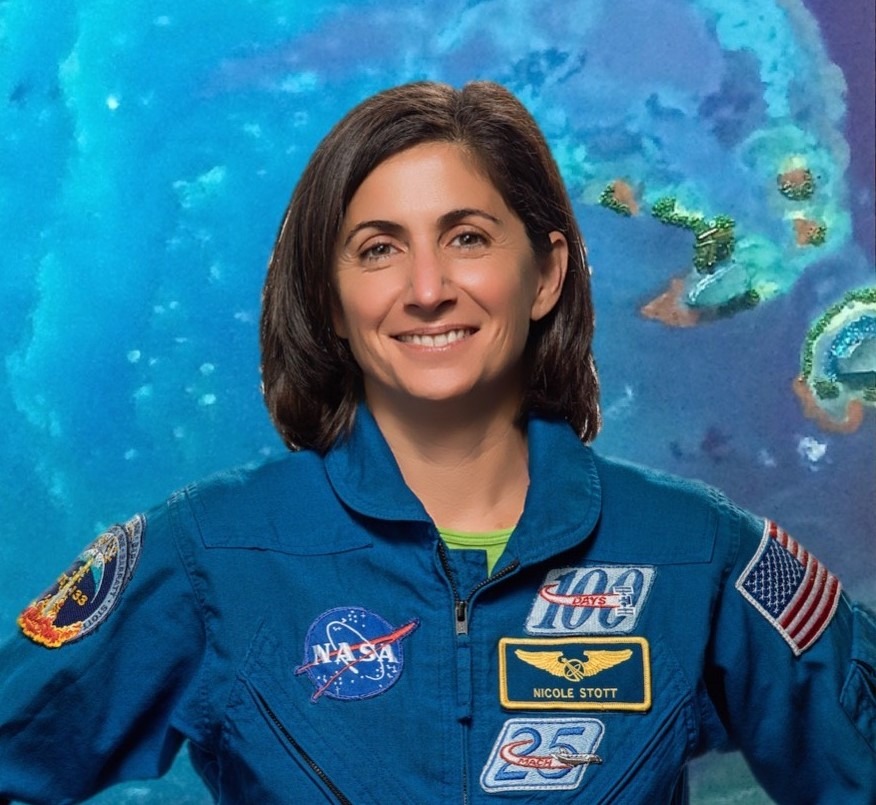 Astronaut Nicole Stott Artfully Demonstrates How We Are All Planet Earths Crew Frontrunners